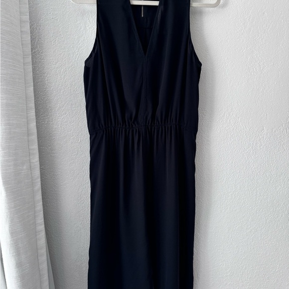 A.L.C 100% Silk Kenyatta Dress Sleeveless Cutout V-Neck Cinched Waist Size 8 - Picture 12 of 12
